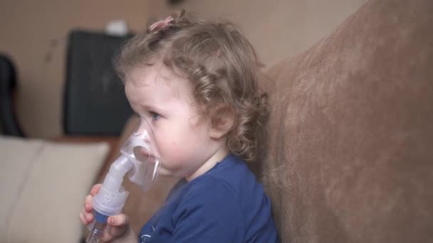 Nebulizer Inhalation Sick Child Breathes Nebulizer Baby Does Inhalation Girl — Stock Video