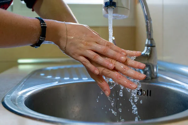 Washing Hands Properly Hygiene Concept Rubbing Back Hand Fingers Interlaced — Stock Photo, Image