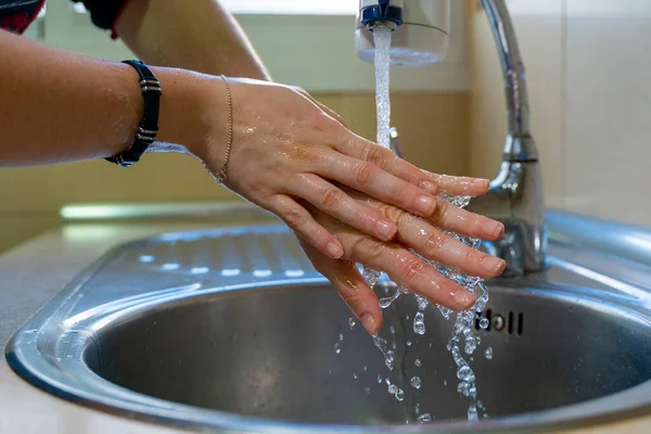 Lavar Bem Mãos Conceito Higiene Esfregando Atrás Mão Com Dedos — Fotografia de Stock