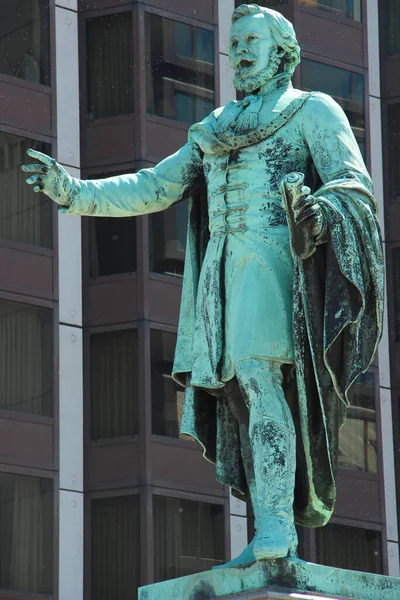 Budapest Ungarn Mai 2012 Statue Des Barons Jozsef Eotvos Schriftsteller — Stockfoto