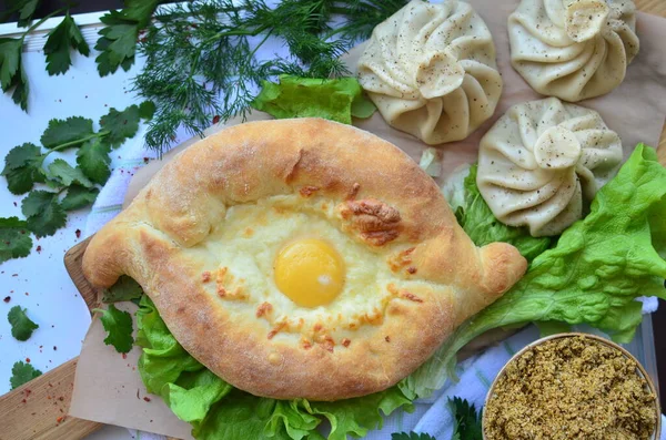 Torta Queijo Georgiano Khachapuri Khinkali Dumpling Georgiano Fotos De Bancos De Imagens