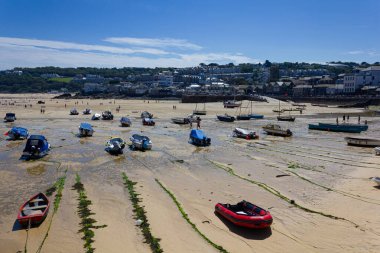 St. Ives limanında tekneler, Cornwall, İngiltere
