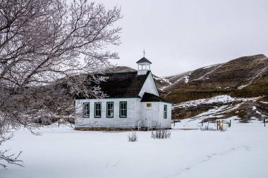 Çorak Topraklar 'daki Katolik Kilisesi. Dorothy, Alberta, Kanada.