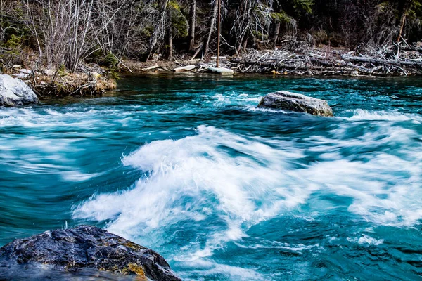 Kanaskis River Rumpelt Und Erstreckt Sich Flussabwärts Kananaskis Alberta Kanada — Stockfoto