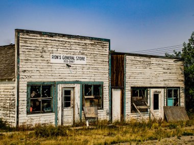 Eski binalar hala ayakta. Dorothy, Alberta, Kanada