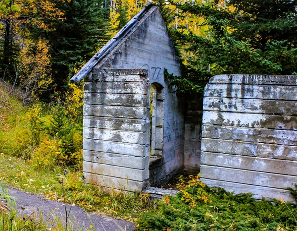 旧炭鉱の町の名残 下のバンクヘッド バンフ国立公園 アルバータ州 カナダ — ストック写真