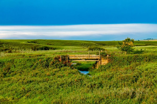 Viejo Puente Madera Sobre Arroyo Condado Rockyford Alberta Canadá — Foto de Stock