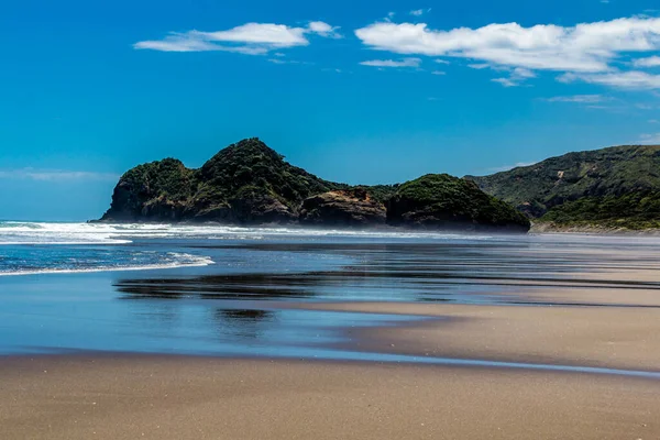 Plaje Nisip Stânci Apă Rulantă Plaja Bethels Auckland Noua Zeelandă — Fotografie, imagine de stoc