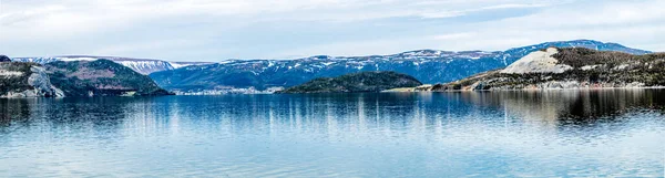 Bonne Körfezi 'nden Doğu Kolu. Gros Morne Ulusal Parkı, Newfoundland, Kanada