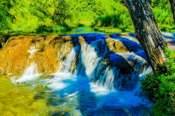 Nyáron Víz Folyik Parkon Big Hill Springs Tartományi Szabadidőközpont Alberta — Stock Fotó