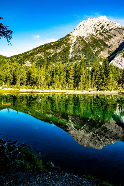 Mount Lorette Skogan Peak Relegados Mount Lorette Estanques Bow Valley — Foto de Stock