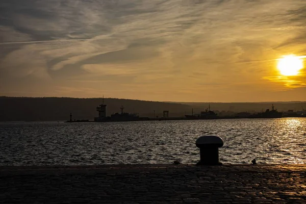 Puesta Sol Sobre Puerto Marítimo Varna — Foto de Stock