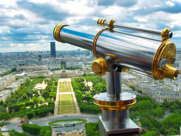 pars Eiffel kulesi tek göz teleskobu