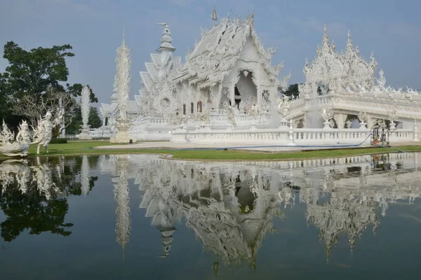 Wat Rong Khun Όμορφος Λευκός Ναός Στο Chiang Rai — Φωτογραφία Αρχείου