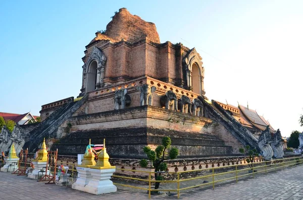 Ruinas Phra Chedi Luang Una Vez Chedi Más Grande Región — Foto de Stock