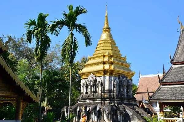 Όμορφη Παλιά Chedi Του Wat Chiang Man Στο Chiang Mai — Φωτογραφία Αρχείου