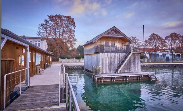 Boathouse em Seewalchen no lago Attersee — Fotografia de Stock