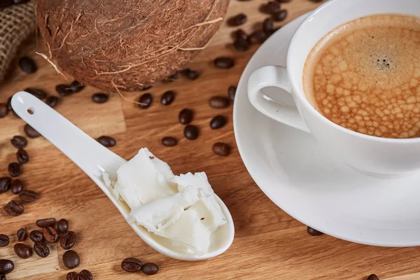 ココナッツ オイルのエネルギーのコーヒー — ストック写真