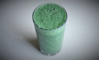 Zeytinli meyve püresi. Doğal kahvaltı.