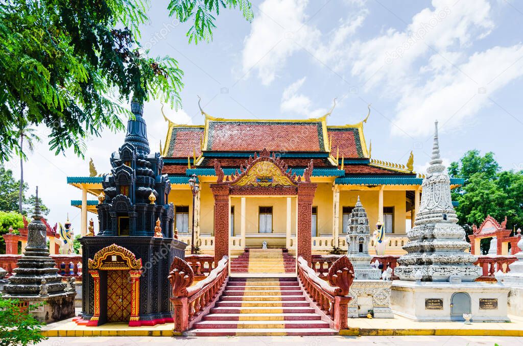 PHNOM PENH, CAMBODIA - 8 May 2014: the Royal Palace and King's residence main building in Phnom Penh, Cambodia.