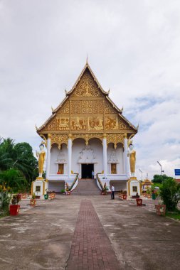 Vientiane, Laos 'taki Luang Budist Tapınağı Pha' nın dış görünüşü..