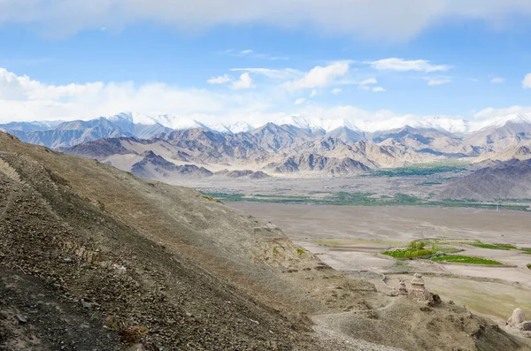 Πανόραμα Της Κοιλάδας Του Στόκ Πράσινα Λιβάδια Και Ινδική Οροσειρά — Φωτογραφία Αρχείου