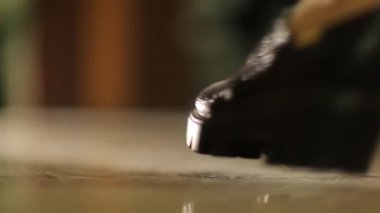 Ofiste yürüyen insanlar, kapatın.