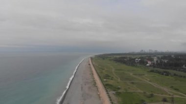 Güzel ve dalgalı Karadeniz