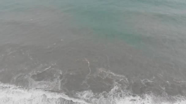Mooie Golvende Zwarte Zee — Stockvideo