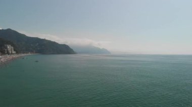 Güzel ve dalgalı Karadeniz