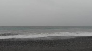 Güzel ve dalgalı Karadeniz