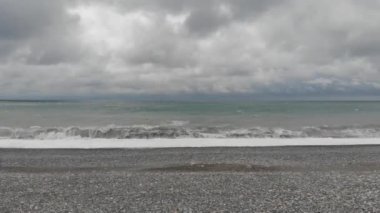 Güzel ve dalgalı Karadeniz