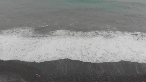 Люди Пляжі Чорного Моря — стокове відео