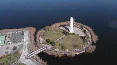 Mogan Gölü, Golbasi / Ankara, Türkiye. Mogan Gölü görünümlü kule görüntüsü