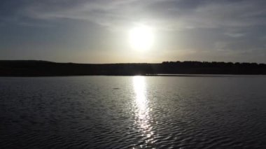 Dikilitas Goleti - Dikilitas, Golbasi / ANKARA Havacılık ve gölün kıyı günbatımı görüntüleri.