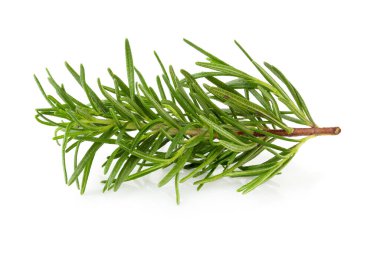 Beyaz arka planda izole edilmiş taze biberiye.