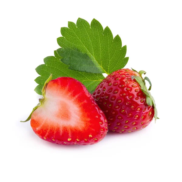 Frische Erdbeeren isoliert auf weißem Hintergrund — Stockfoto