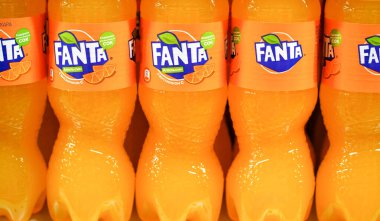 Rusya Moskova 1.05.2020 Taze soda fanta ardarda.