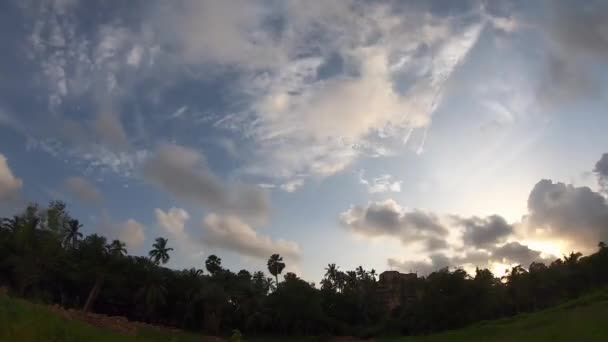 Time Lapse Vídeo Nuvens Brancas Belo Pôr Sol — Vídeo de Stock