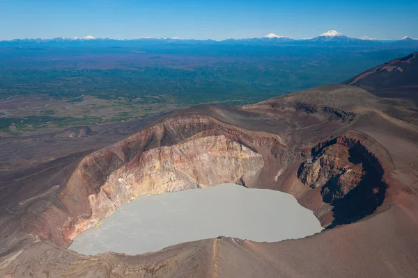 Zuur Plas Krater Van Een Uitgestorven Vulkaan Kamchatka — Stockfoto