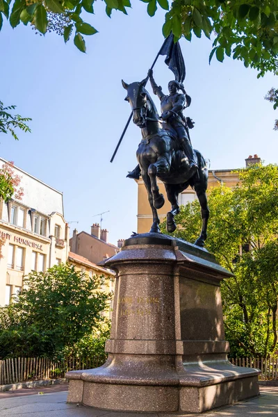 Estatua ecuestre de Juana de Arco en Nancy, Lorena, Francia — Foto de Stock