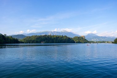 Slovenya 'nın Julian Alps kentindeki Bled Gölü' nün muhteşem manzarası
