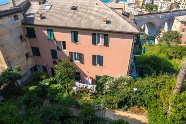 Liguria, İtalya 'nın Cenova kenti yakınlarındaki Ligurian deniz kıyısındaki Bogliasco tatil beldesi.