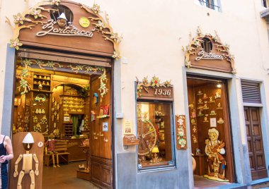 Floransa, İtalya - 16 Ağustos 2019: Bartolucci Store Firenze Floransa, Toskana 'da Via della Condotta' da