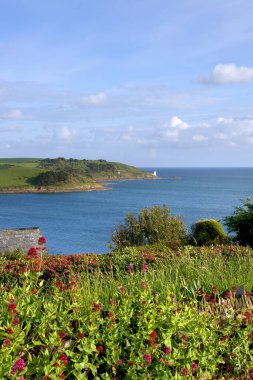 St. Anthony Head 'e ve deniz fenerine bakın, St Mawes, Cornwall, İngiltere