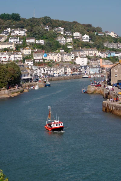 Bateau Pêche Départ Entrée Port Looe Cornwall Angleterre Royaume Uni — Photo