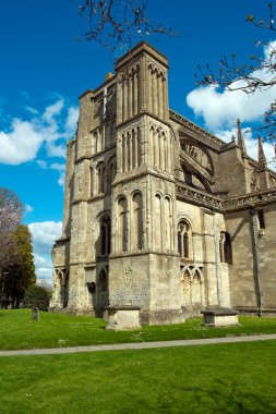 Resimli Malmesbury Manastırı bahar güneşinde, Wiltshire, İngiltere
