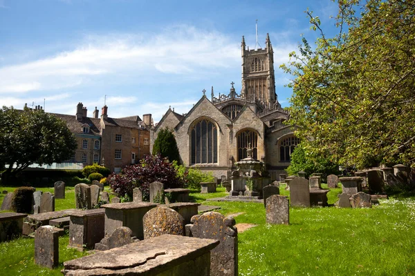 Historic Abbey Church Churchyard Cirencester Cotswolds Gloucestershire Reino Unido — Fotografia de Stock