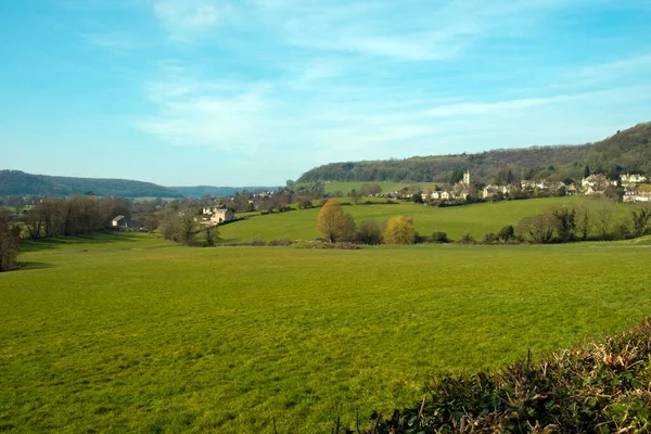 Aldeia Uley Pitoresca Beira Escarpa Cotswold Hills Sol Primavera Gloucestershire — Fotografia de Stock