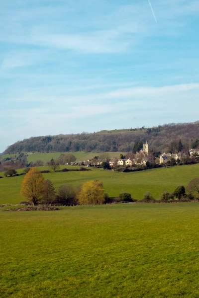 Pittoreska Uley Byn Utkanten Cotswold Hills Sluttningen Vårsolen Gloucestershire Storbritannien — Stockfoto